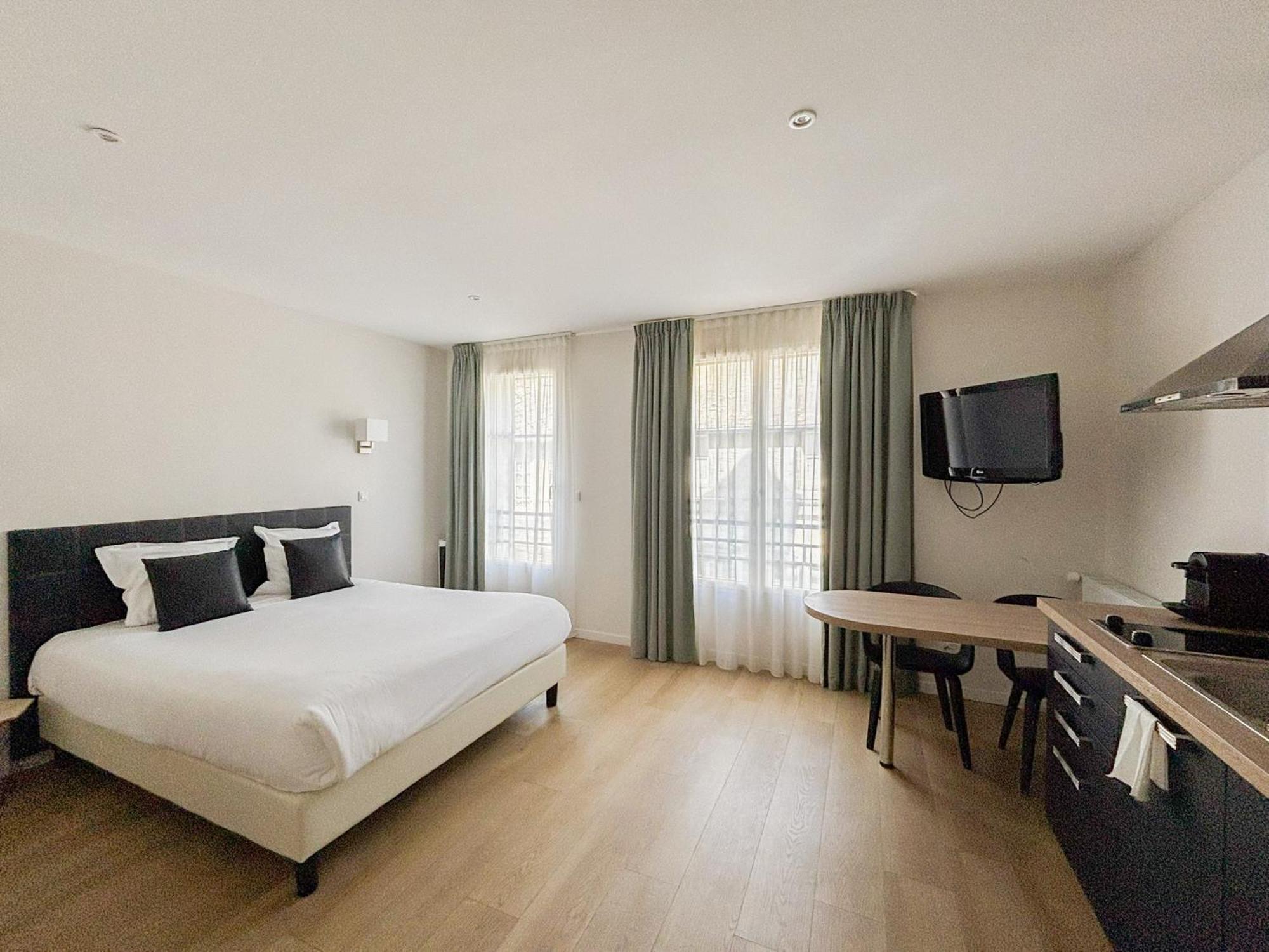 Les Maisons D'Eugene Appart'Hotel - Centre Historique Honfleur Eksteriør billede